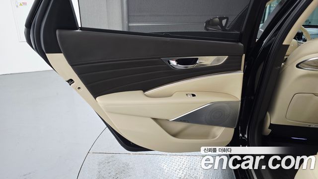 Kia K9 2022 — photo 15