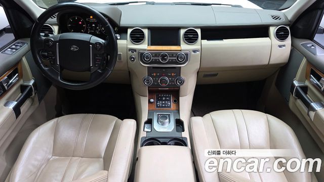 Land Rover Discovery 2015 — photo 7