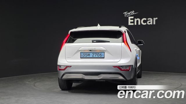 Kia Niro 2023 — photo 4