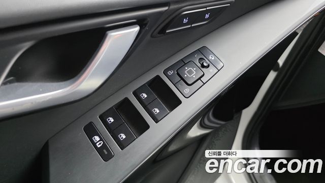 Kia Niro 2023 — photo 13