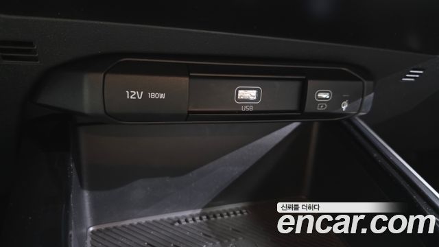 Kia Niro 2023 — photo 17