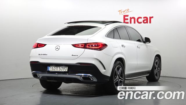 Mercedes-Benz GLE-Class 2021 — photo 2