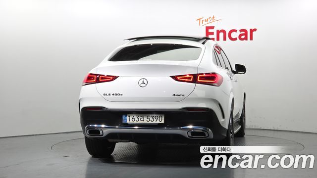 Mercedes-Benz GLE-Class 2021 — photo 4