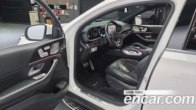 Mercedes-Benz GLE-Class 2021 — photo 13