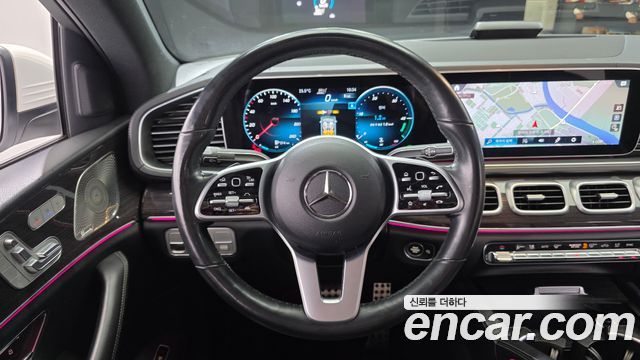 Mercedes-Benz GLE-Class 2021 — photo 18