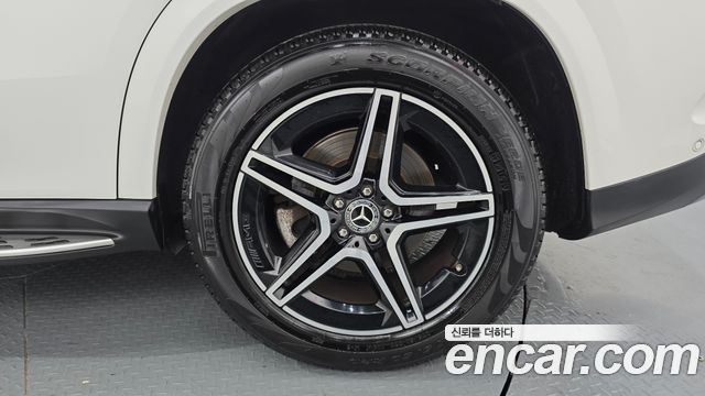 Mercedes-Benz GLE-Class 2021 — photo 7