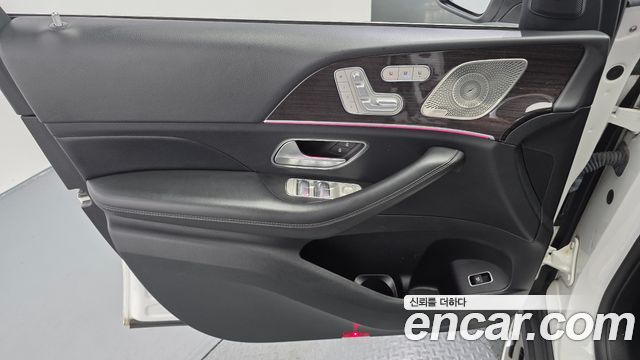 Mercedes-Benz GLE-Class 2021 — photo 14