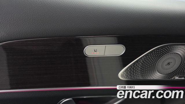 Mercedes-Benz GLE-Class 2021 — photo 30