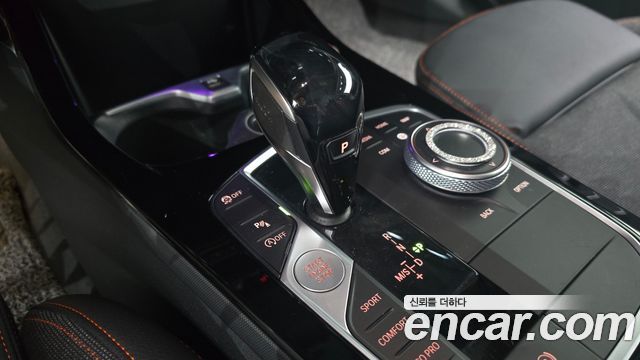 BMW 1-Series 2020 — photo 9