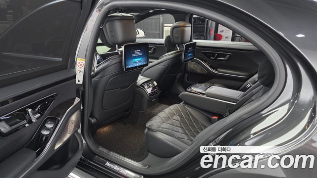 Mercedes-Benz S-Class 2021 — photo 16