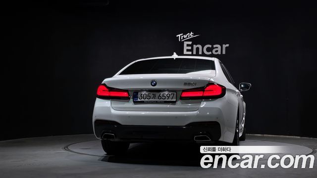 BMW 5-Series 2023 — photo 4