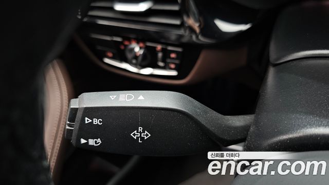 BMW 5-Series 2023 — photo 25