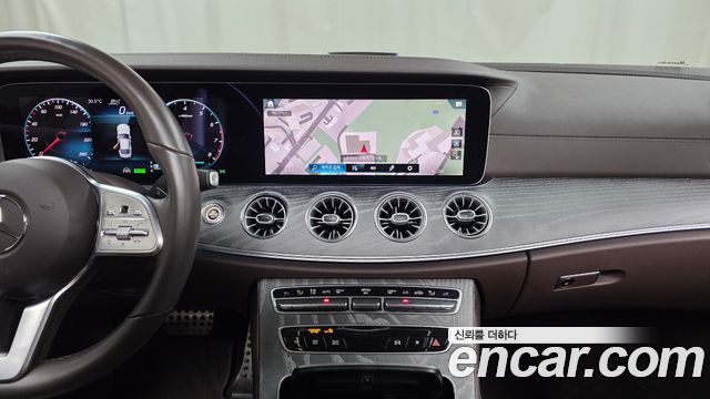 Mercedes-Benz CLS-Class 2021 — photo 20