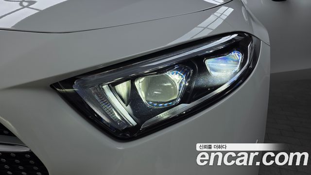 Mercedes-Benz CLS-Class 2021 — photo 8