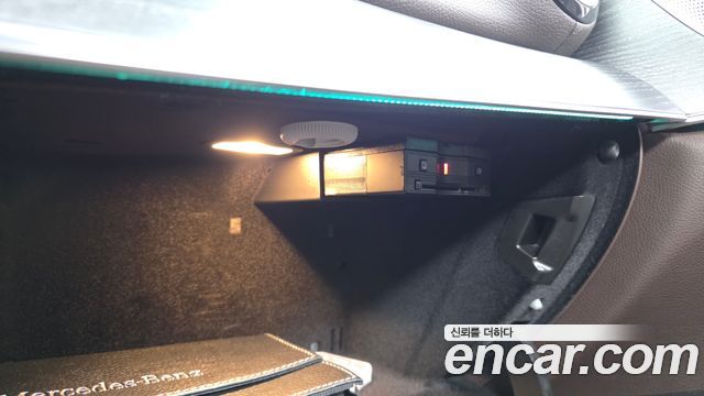 Mercedes-Benz CLS-Class 2021 — photo 33
