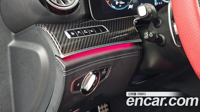 Mercedes-Benz AMG GT 2020 — photo 16