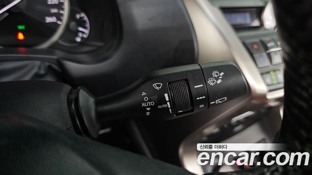 Lexus NX 2017 — photo 17