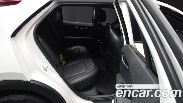 Kia Niro 2023 — photo 18
