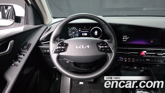 Kia Niro 2023 — photo 19