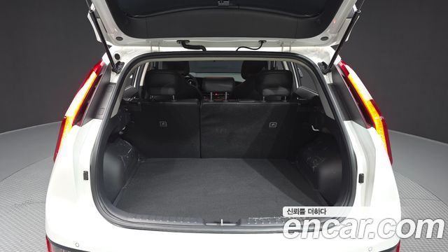 Kia Niro 2023 — photo 26