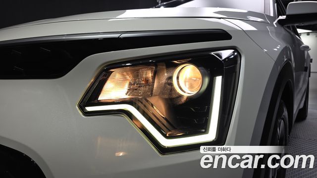 Kia Niro 2023 — photo 8