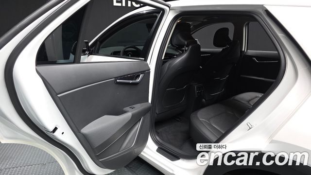 Kia Niro 2023 — photo 16