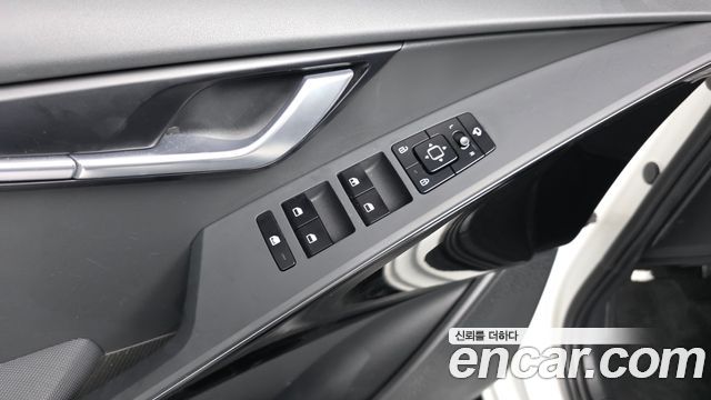 Kia Niro 2023 — photo 29