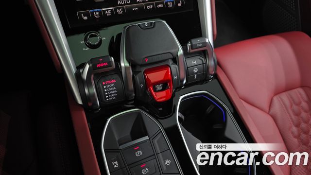 Lamborghini Urus 2024 — photo 12