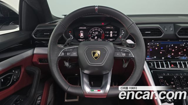 Lamborghini Urus 2024 — photo 20
