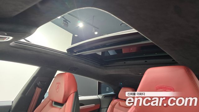 Lamborghini Urus 2024 — photo 25