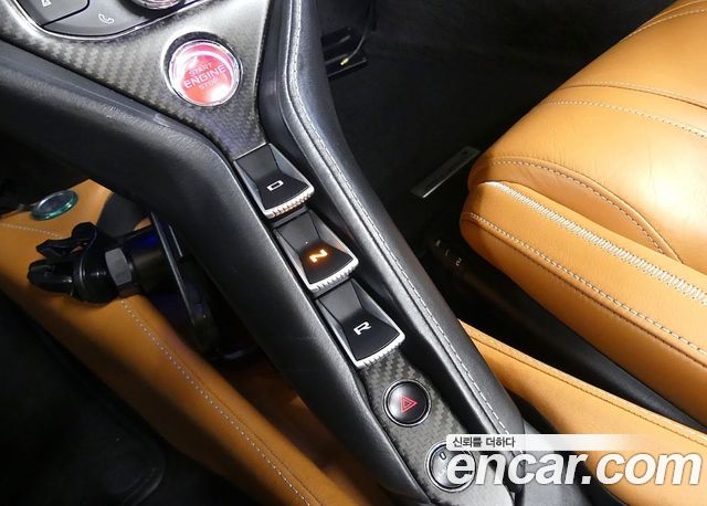 Mclaren 720S 2020 — photo 15