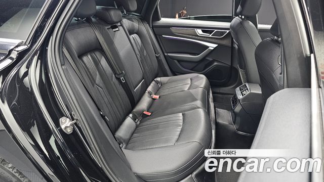 Audi A6 2020 — photo 17