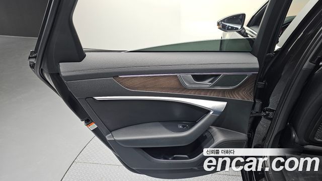 Audi A6 2020 — photo 15