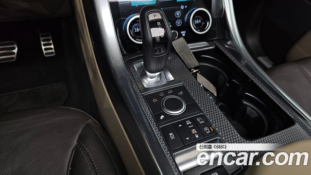 Land Rover Range Rover Sport 2016 — photo 12