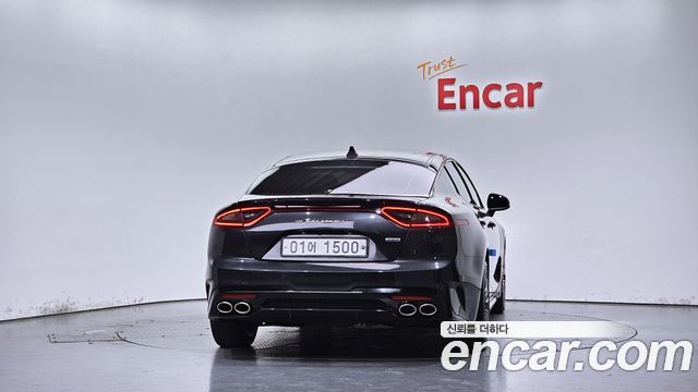 Kia Stinger 2018 — photo 4