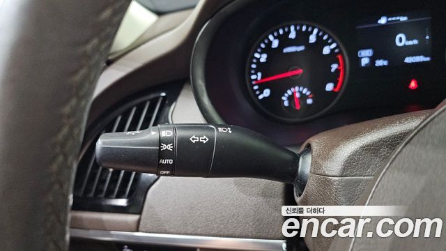 Kia Stinger 2018 — photo 23