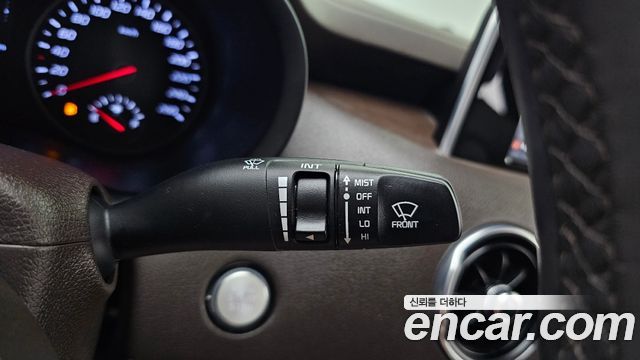 Kia Stinger 2018 — photo 29