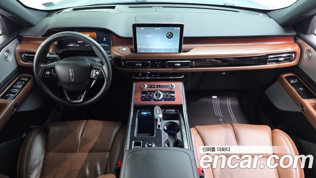 Lincoln Aviator 2022 — photo 7