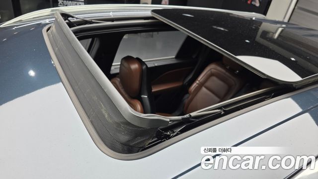 Lincoln Aviator 2022 — photo 19
