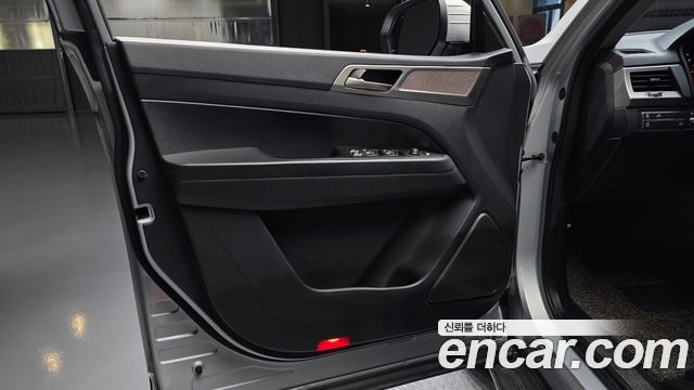 KG Mobility Rexton 2018 — photo 14