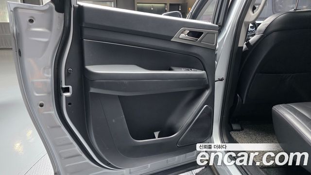 KG Mobility Rexton 2018 — photo 15