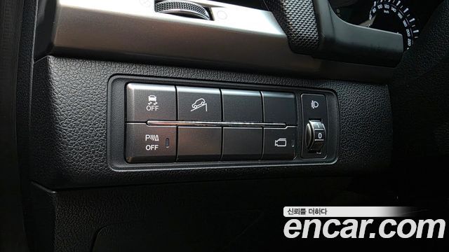 KG Mobility Rexton 2018 — photo 27