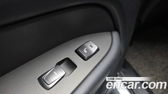 KG Mobility Rexton 2018 — photo 29