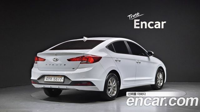 Hyundai AVANTE 2019 — photo 2