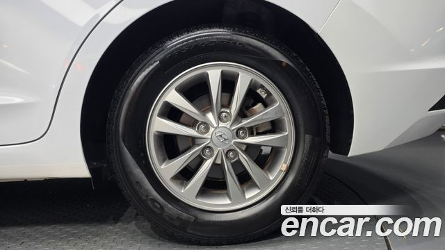 Hyundai AVANTE 2019 — photo 7
