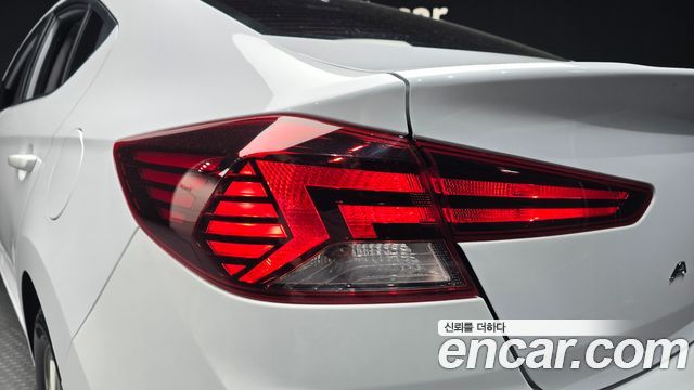 Hyundai AVANTE 2019 — photo 9