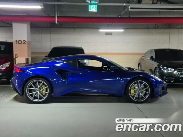 Lotus Emira 2025 — photo 3