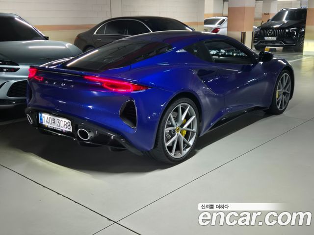 Lotus Emira 2025 — photo 4