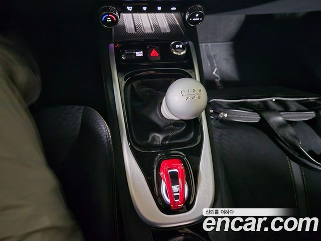 Lotus Emira 2025 — photo 15