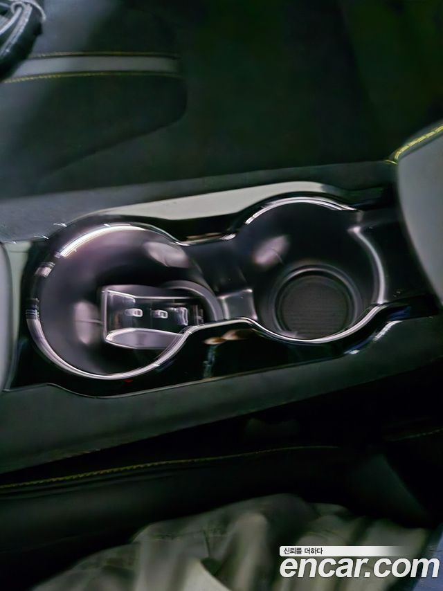 Lotus Emira 2025 — photo 16